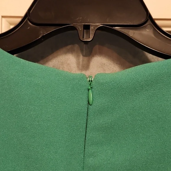 New! RN Studio green dress with ruffle sleeves size 4. Wedding party formal - Picture 8 of 9